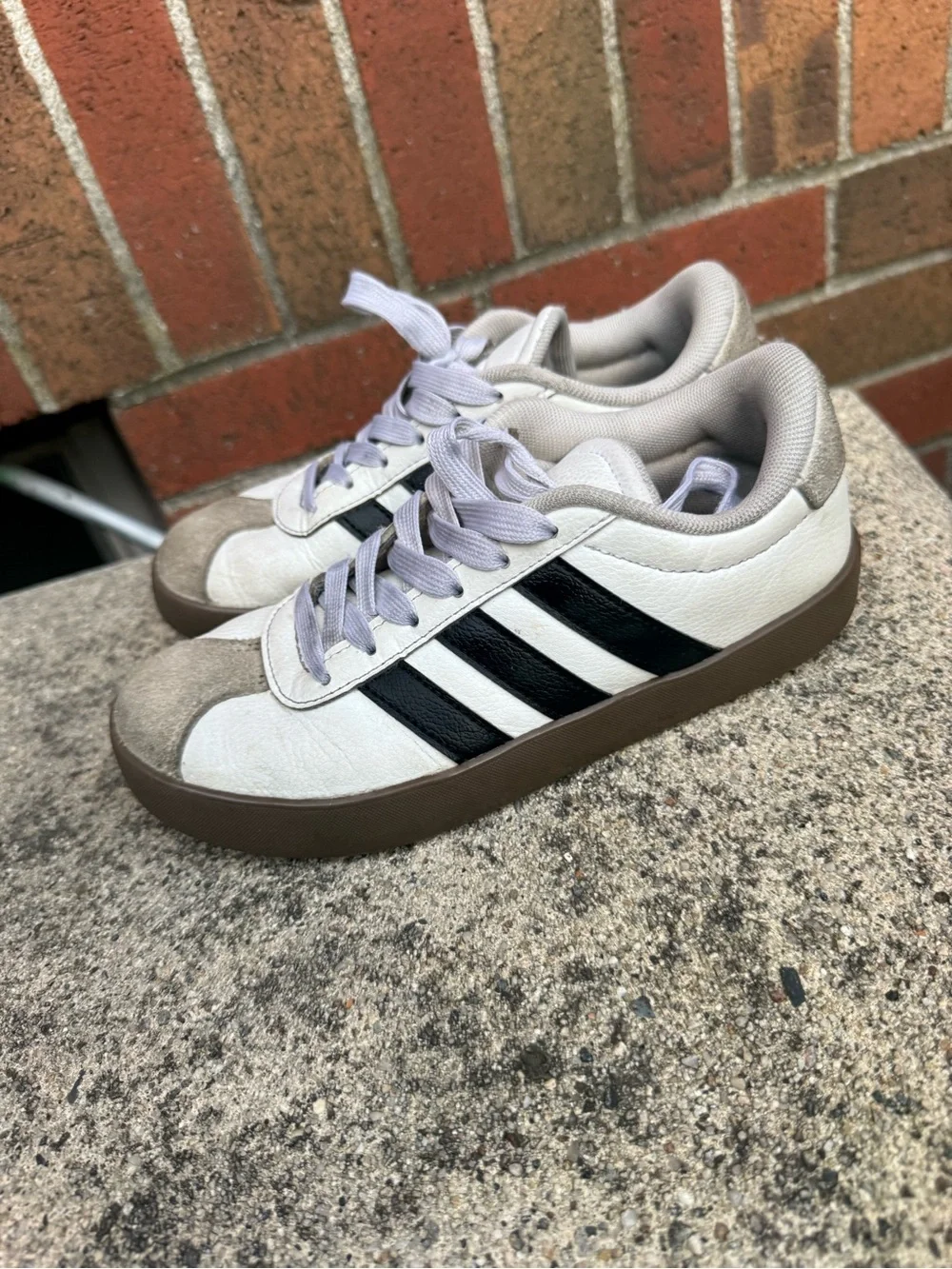 Adidas Kids Sneakers Size 2 White Black Gum Sole Casual Shoes